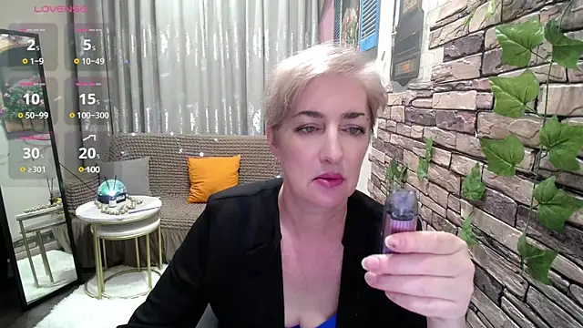 Hot Girl87 online show from 02/04/25, 03:36