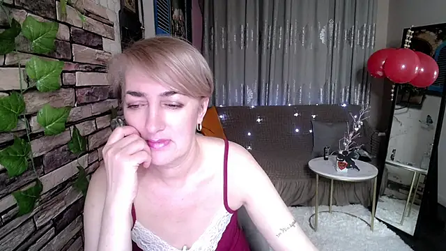 Hot Girl87 online show from 02/16/25, 01:14