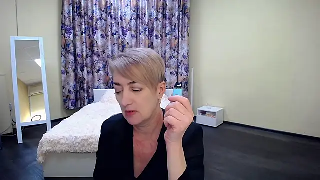 Hot Girl87 online show from 03/10/25, 11:38