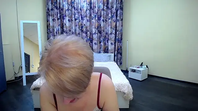 Hot Girl87 online show from 03/17/25, 09:34