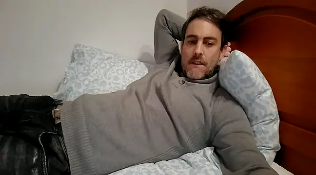 basquehotboy online show from 12/27/24, 04:43