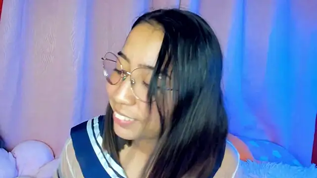 Snapshot of anni_ross chatting on 02/23/25, 11:36 anni ross online show from 02/23/25, 11:36