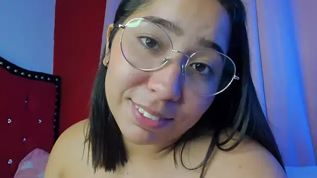 Snapshot of anni_ross chatting on 03/09/25, 02:29 anni ross online show from 03/09/25, 02:29