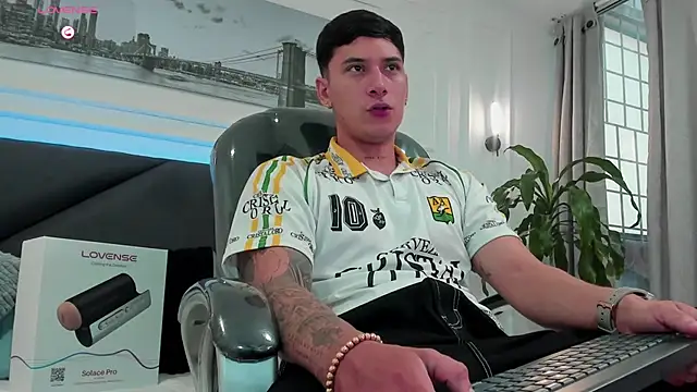 Damian23   online show from 01/09/26, 12:41