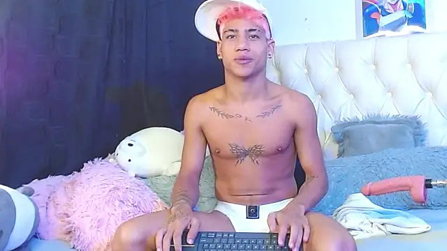 Snapshot of Sexys_Boys_Hot1 chatting on 01/24/25, 11:37 Sexys Boys Hot1 online show from 01/24/25, 11:37