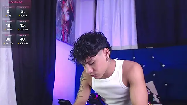 Sexys Boys Hot1 online show from 04/08/26, 01:27