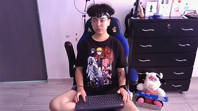 thomascooper7 online show from 03/22/25, 02:03