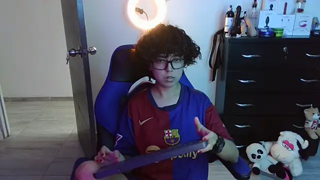 thomascooper7 online show from 10/08/25, 08:17