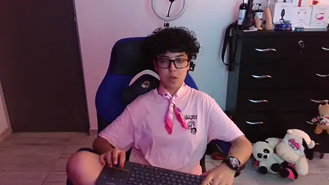 thomascooper7 online show from 02/04/26, 08:36