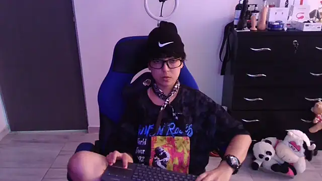 thomascooper7 online show from 02/07/26, 07:39