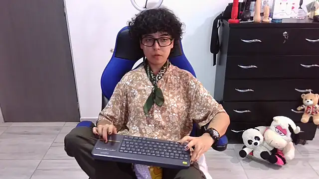 thomascooper7 online show from 03/21/26, 10:02