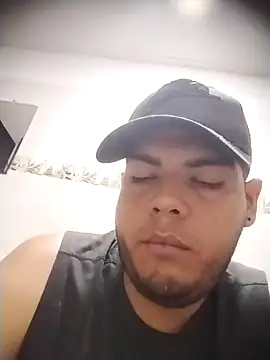 Snapshot of granslam_ chatting on 03/05/25, 03:18 granslam  online show from 03/05/25, 03:18