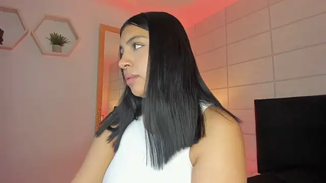 Christine Laam online show from 11/18/25, 12:09