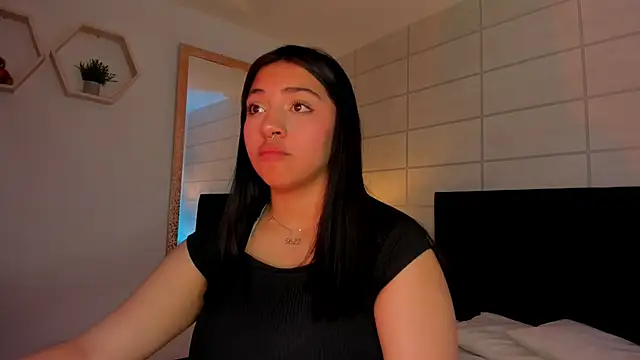 Christine Laam online show from 02/14/26, 02:52