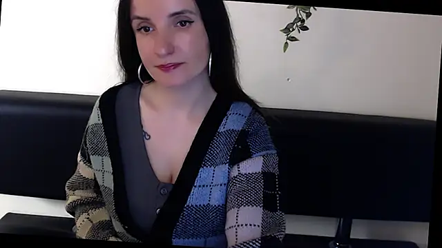 Snapshot of LaimaV_ chatting on 05/02/26, 10:04 LaimaV online show from 05/02/26, 10:04