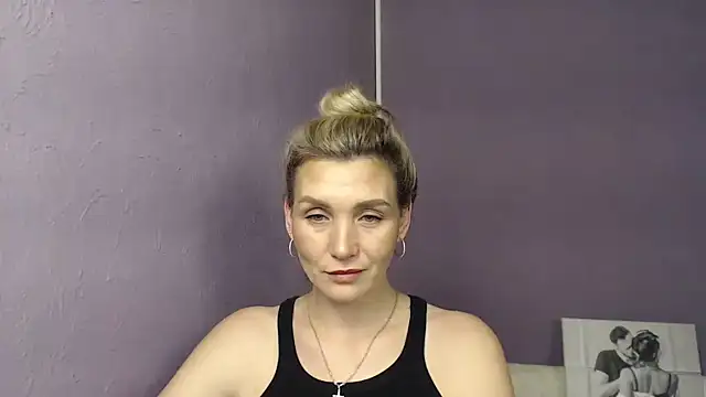  sexy lady online show from 01/02/25, 01:30