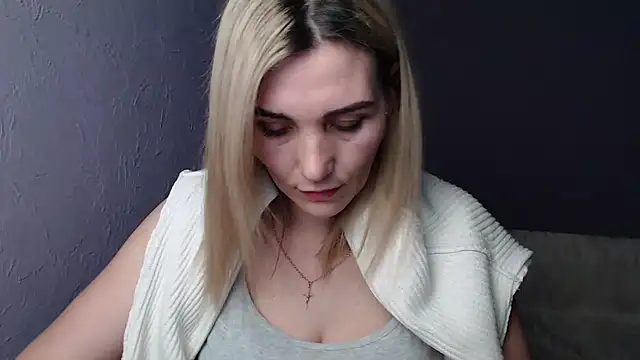  sexy lady online show from 02/17/25, 07:53