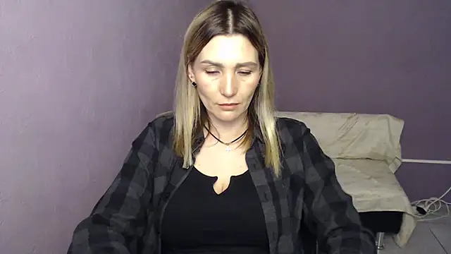  sexy lady online show from 10/03/25, 12:35