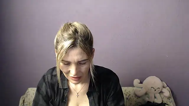 Snapshot of _sexy_lady chatting on 11/28/25, 01:14 sexy lady online show from 11/28/25, 01:14