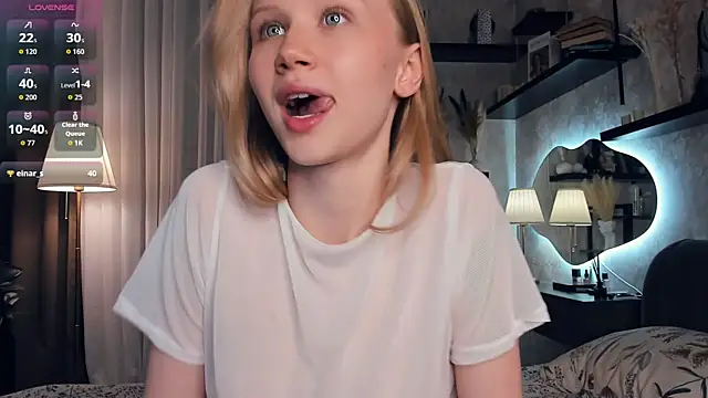 Snapshot of AnitaaClark chatting on 09/10/25, 07:03 AnitaaClark online show from 09/10/25, 07:03