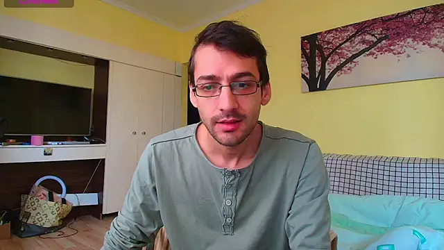 HungEddy online show from 12/16/25, 09:03