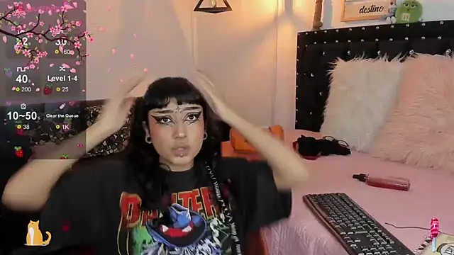 Snapshot of meow_mota chatting on 03/19/25, 08:11 meow mota online show from 03/19/25, 08:11