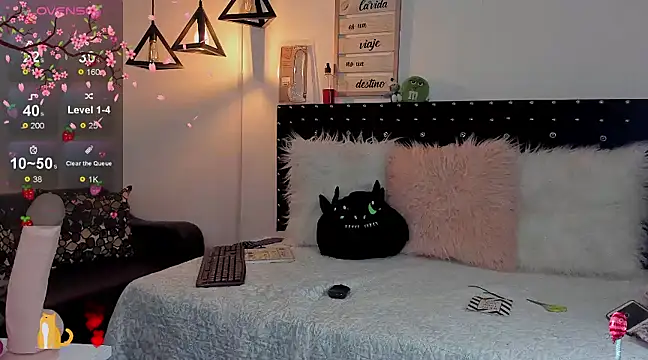 Snapshot of meow_mota chatting on 03/20/25, 10:18 meow mota online show from 03/20/25, 10:18