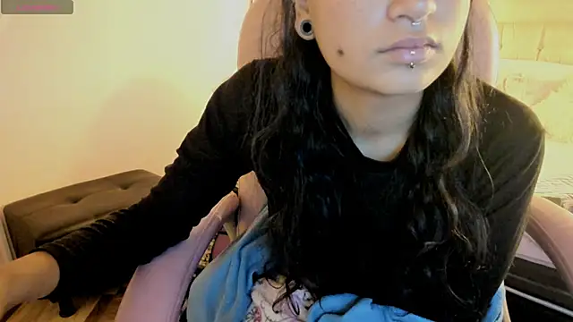Snapshot of meow_mota chatting on 10/16/25, 01:34 meow mota online show from 10/16/25, 01:34