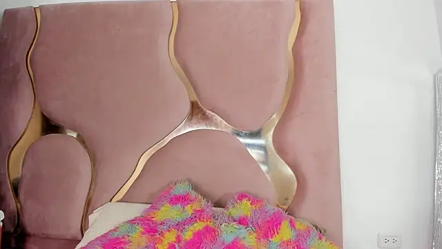 Sofia-candyht online show from 03/18/26, 08:23