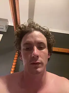 bradleyjamesmc online show from 01/06/25, 07:35