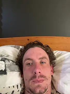 bradleyjamesmc online show from 01/18/25, 09:13