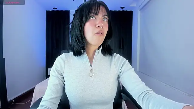 Snapshot of Gianna_foxy chatting on 01/11/25, 06:35 Gianna foxy online show from 01/11/25, 06:35