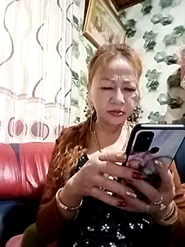 Snapshot of Baby-sexysweet69 chatting on 12/15/24, 01:24 Baby-sexysweet69 online show from 12/15/24, 01:24