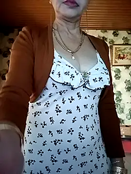 Snapshot of Baby-sexysweet69 chatting on 01/05/25, 02:38 Baby-sexysweet69 online show from 01/05/25, 02:38