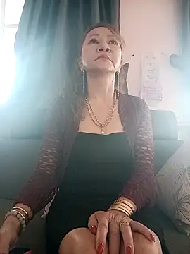 Snapshot of Baby-sexysweet69 chatting on 10/28/25, 12:58 Baby-sexysweet69 online show from 10/28/25, 12:58