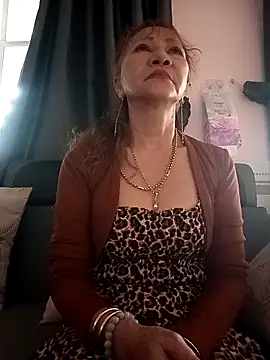 Baby-sexysweet69 online show from 11/11/25, 12:21