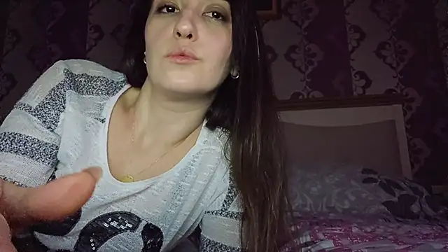 AlejandraDelaney online show from 12/24/24, 01:28