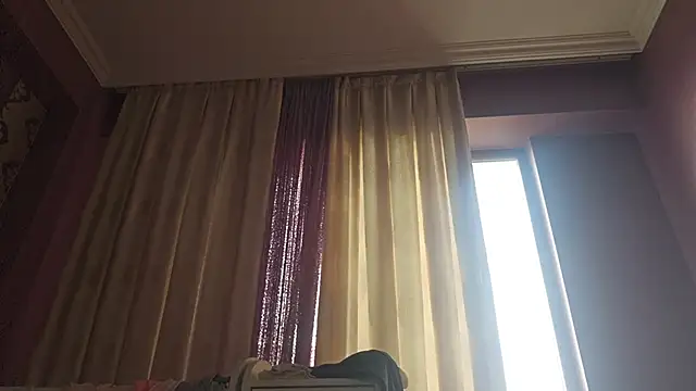 AlejandraDelaney online show from 10/29/25, 12:29