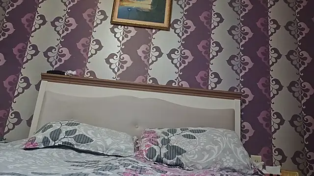 AlejandraDelaney online show from 11/26/25, 12:50