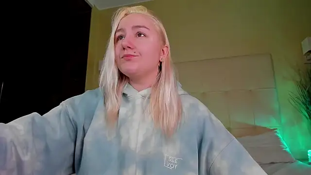 Debbie Taylor online show from 11/29/25, 05:16