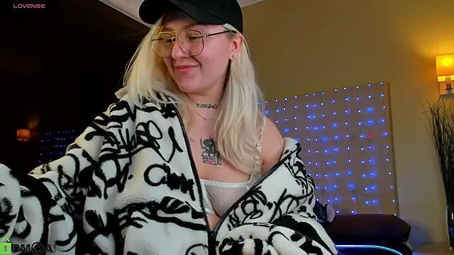 Debbie Taylor online show from 04/18/26, 07:07