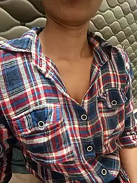 Rajni-Mehra online show from 11/30/25, 05:44