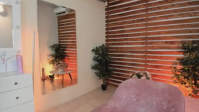 Sapphire Venuss online show from 01/31/25, 10:10