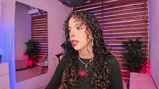 Sapphire Venuss online show from 10/05/25, 01:04