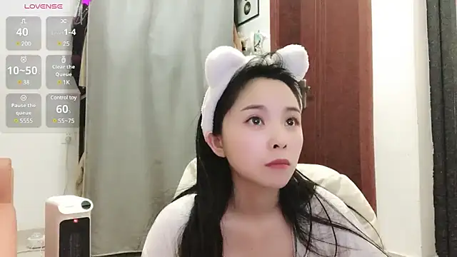 Snapshot of QQ88-99 chatting on 01/18/25, 07:49 QQ88-99 online show from 01/18/25, 07:49