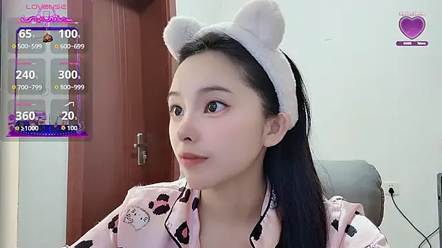 Snapshot of QQ88-99 chatting on 09/28/25, 02:28 QQ88-99 online show from 09/28/25, 02:28