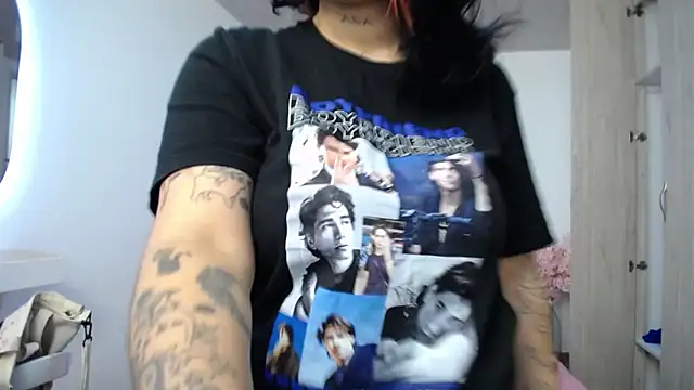 lily f00x online show from 12/03/25, 12:25