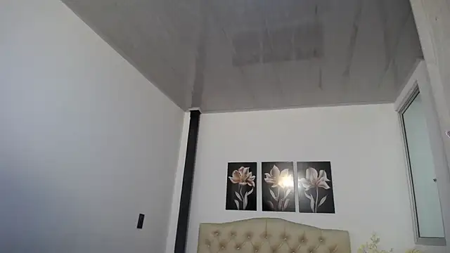 lily f00x online show from 04/09/26, 12:32