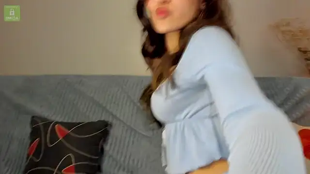 erika hoiree online show from 12/06/24, 03:19