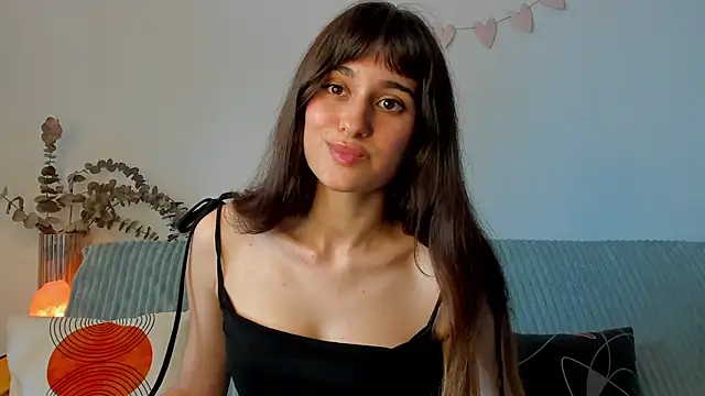 erika hoiree online show from 09/21/25, 07:43